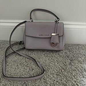 Michael Kors Crossbody Bag